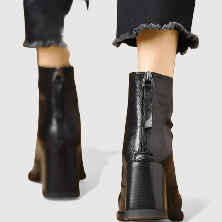 LARAINE – ELEGANT ANKLE BOOTS